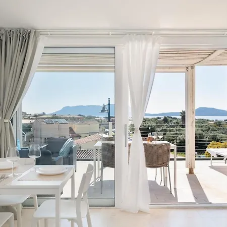 Appartamento Sofia Sea View, Pool And Private Parking