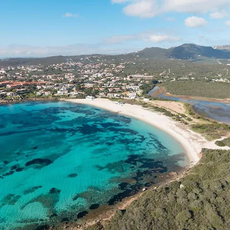 Sofia Sea View, Pool And Private Parking Apartamento Olbia