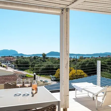 Sofia Sea View, Pool And Private Parking Appartamento Olbia