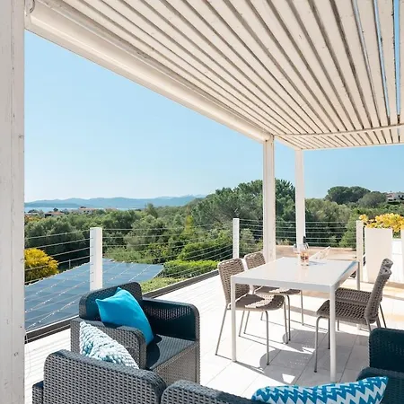 Sofia Sea View, Pool And Private Parking Olbia
