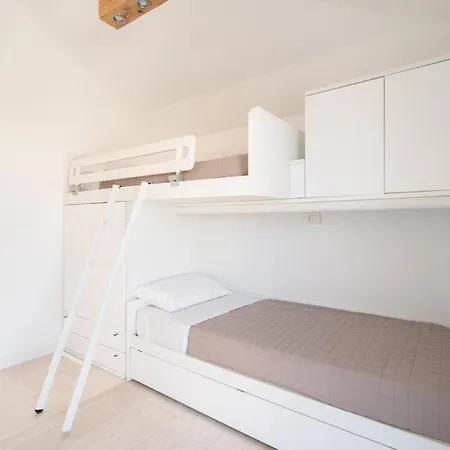 Sofia Sea View, Pool And Private Parking Olbia
