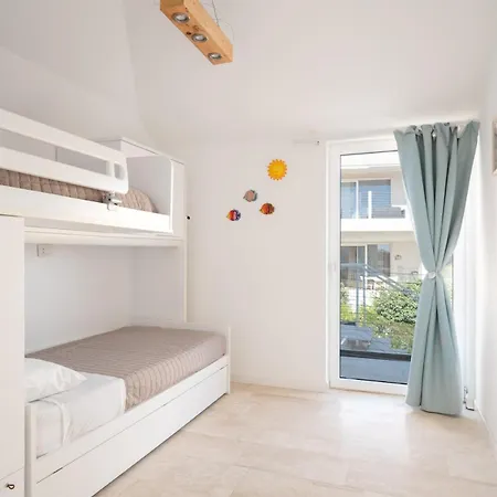Sofia Sea View, Pool And Private Parking Apartamento Olbia