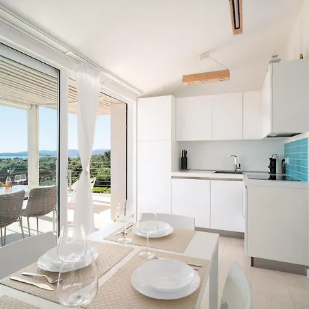 Apartamento Sofia Sea View, Pool And Private Parking *